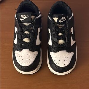 Nike kids ‘Panda’ dunks